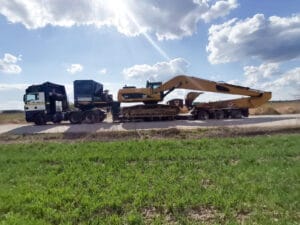 CAT 325DL: 13,6 x 3,83 x 3,57 - 34 000kg